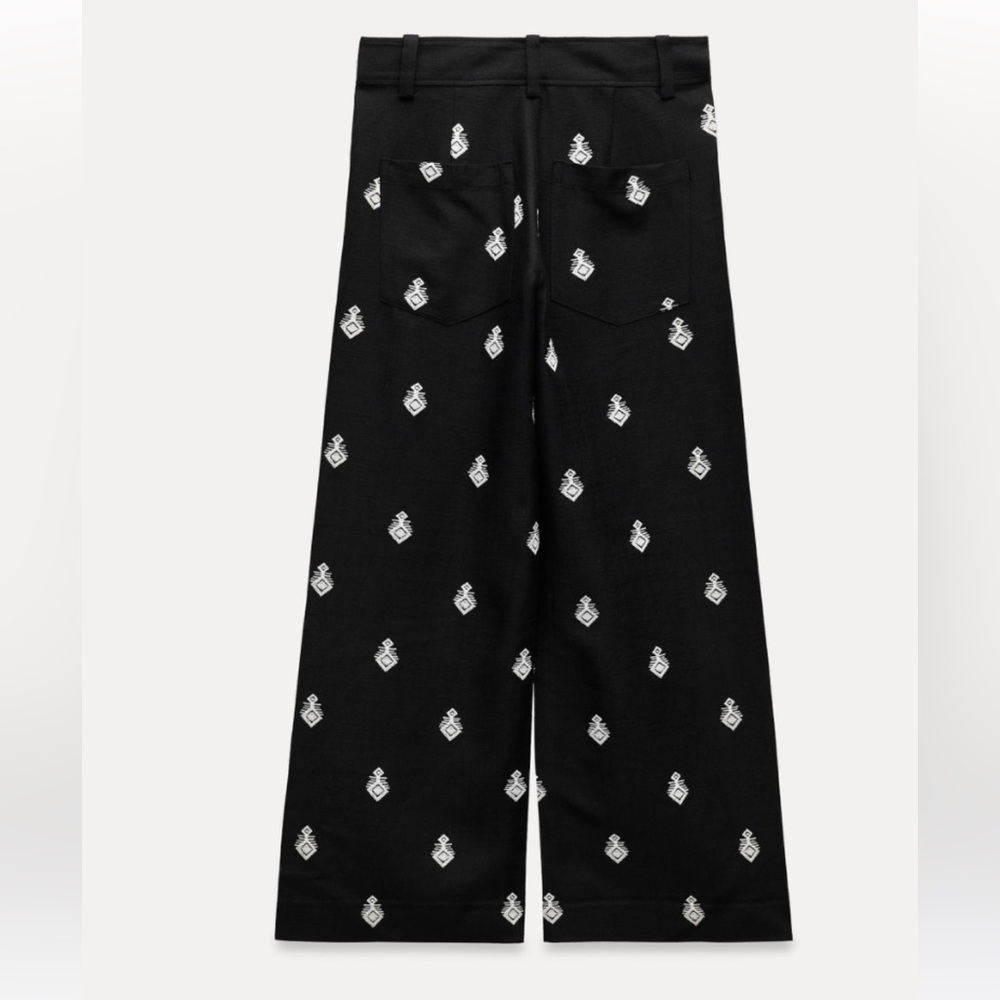 ZARA Cropped trousers with contrast embroidery - Picture 5 of 8